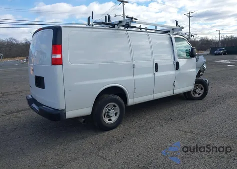 2024 Chevrolet Express Cargo Rwd 2500 Regular Wheelbase Wt z USA, uszkodzony, nr VIN 1GCWGAFPXR1248280